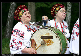 Kyjev - skanzen Pyrohovo, svátek Ivana Kupala
